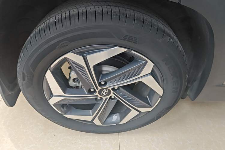 Used Hyundai Tucson 2021 Tucson L 1.5T DCT Luxury Prestige Edition Right Rear Wheel Hub