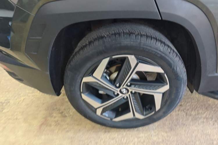 Used Hyundai Tucson 2021 Tucson L 1.5T DCT Luxury Prestige Edition Right Rear Wheel Hub