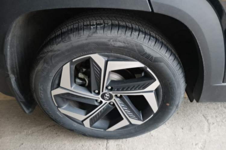 Used Hyundai Tucson 2021 Tucson L 1.5T DCT Luxury Prestige Edition Right Rear Wheel Hub