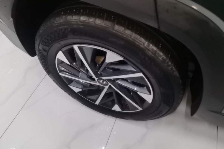Used Hyundai Tucson 2021 Tucson L 1.5T DCT GLX Elite Edition Right Rear Wheel Hub