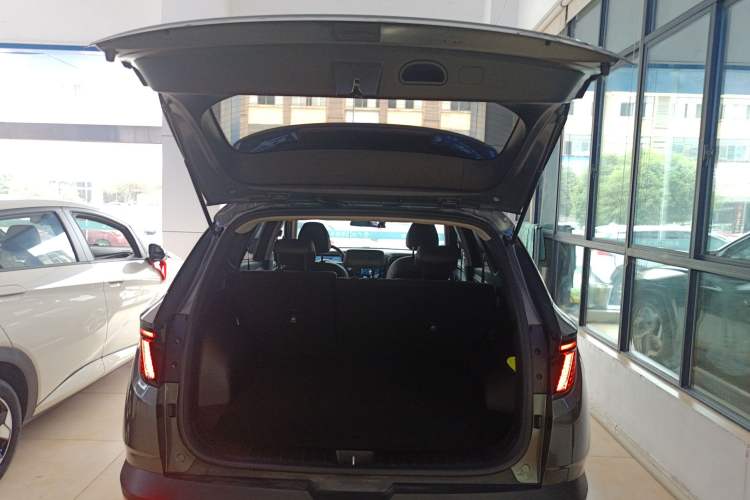 Used Hyundai Tucson 2021 Tucson L 1.5T DCT Luxury Prestige Edition Trunk