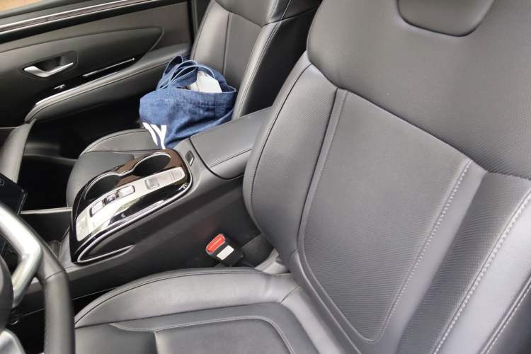Used Hyundai Tucson 2021 Tucson L 1.5T DCT Luxury Prestige Edition Left Front Seat