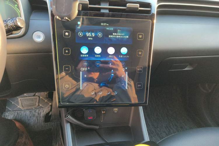 Used Hyundai Tucson 2021 Tucson L 1.5T DCT GLX Elite Edition Audio And AC Panel