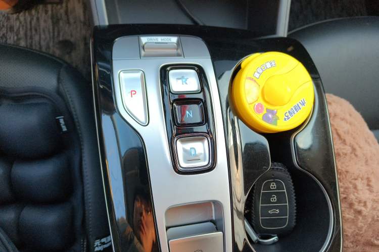 Used Hyundai Tucson 2021 Tucson L 1.5T DCT GLX Elite Edition Gear Lever