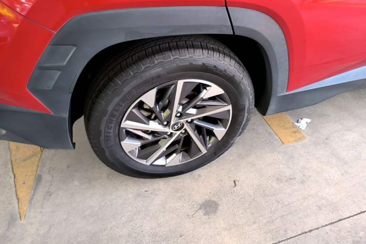 Used Hyundai Tucson 2021 Tucson L 1.5T DCT GLX Elite Edition Right Rear Wheel Hub