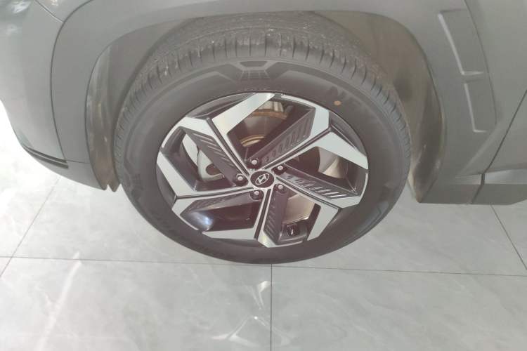 Used Hyundai Tucson 2021 Tucson L 1.5T DCT Luxury Prestige Edition Exterior 4
