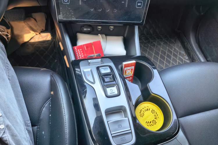 Used Hyundai Tucson 2021 Tucson L 1.5T DCT GLX Elite Edition Gear Lever