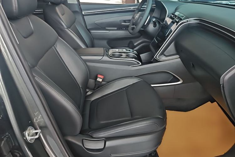 Used Hyundai Tucson 2021 Tucson L 1.5T DCT GLX Elite Edition Right Front Seat