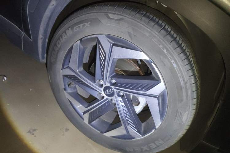 Used Hyundai Tucson 2021 Tucson L 1.5T DCT GLX Elite Edition Right Front Wheel Hub