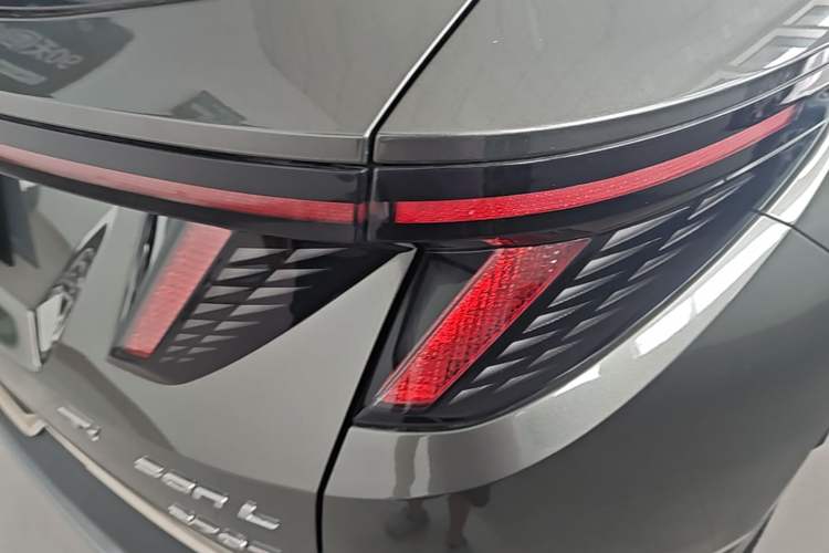 Used Hyundai Tucson 2021 Tucson L 1.5T DCT GLX Elite Edition Right Rear Taillight