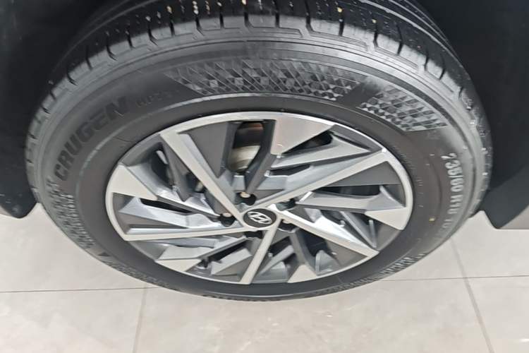 Used Hyundai Tucson 2021 Tucson L 1.5T DCT GLX Elite Edition Right Rear Wheel Hub