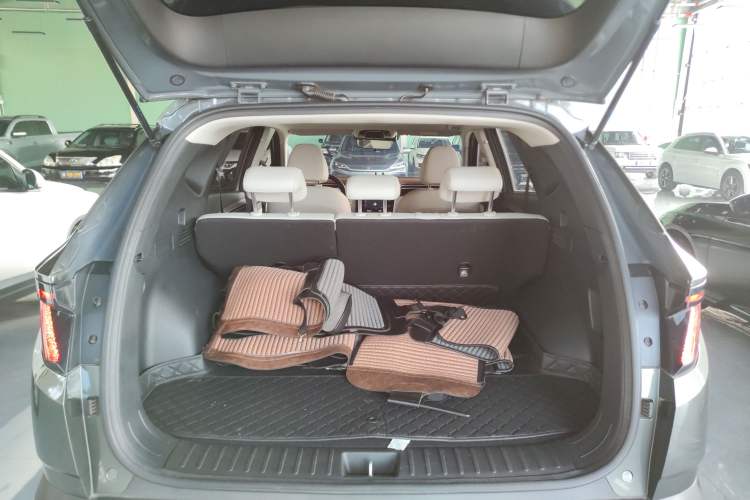 Used Hyundai Tucson 2021 Tucson L 1.5T DCT Luxury Prestige Edition Trunk