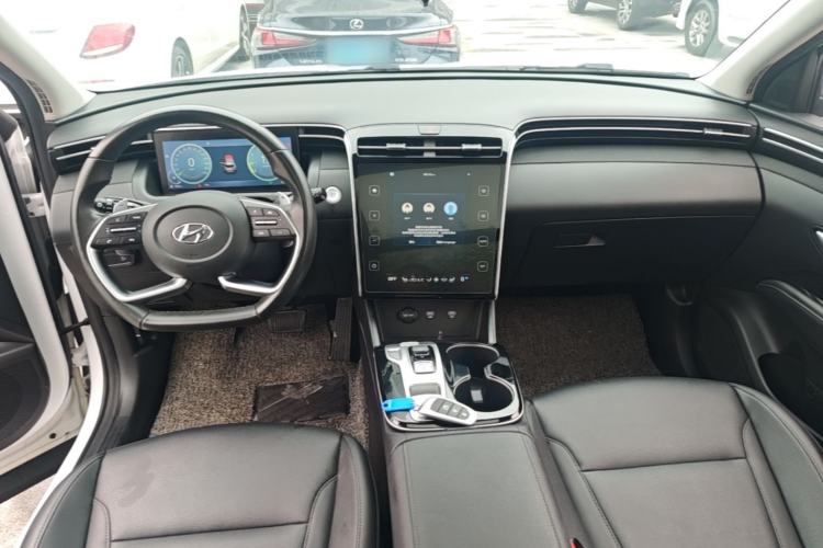 Used Hyundai Tucson 2021 Tucson L 1.5T DCT Luxury Prestige Edition Center Console