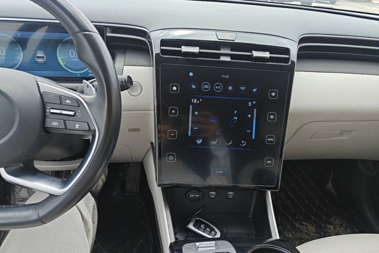 Used Hyundai Tucson 2021 Tucson L 1.5T DCT TOP Flagship Edition Center Console