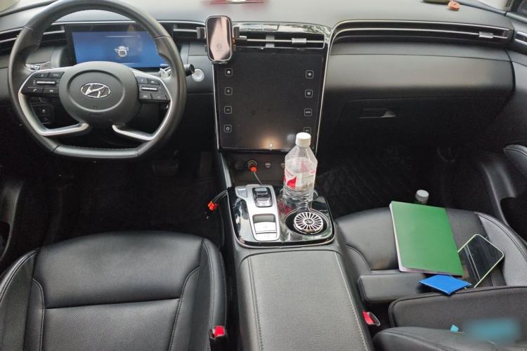 Used Hyundai Tucson 2021 Tucson L 1.5T DCT Luxury Prestige Edition Center Console