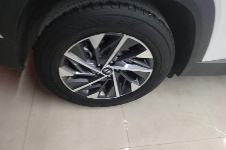 Used Hyundai Tucson 2021 Tucson L 1.5T DCT GLX Elite Edition Exterior 5