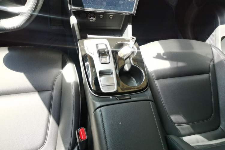 Used Hyundai Tucson 2021 Tucson L 1.5T DCT GLX Elite Edition Gear Lever
