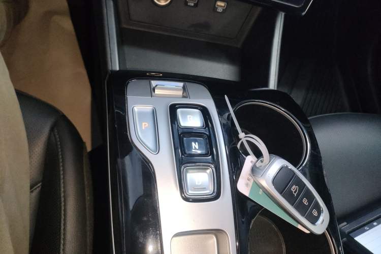 Used Hyundai Tucson 2021 Tucson L 1.5T DCT GLX Elite Edition Gear Lever