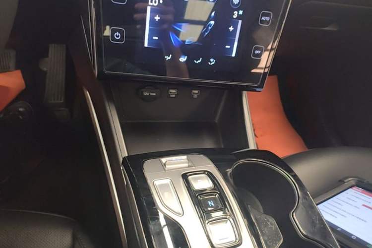 Used Hyundai Tucson 2021 Tucson L 1.5T DCT GLX Elite Edition Gear Lever