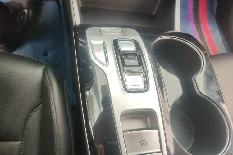 Used Hyundai Tucson 2021 Tucson L 1.5T DCT GLX Elite Edition Gear Lever