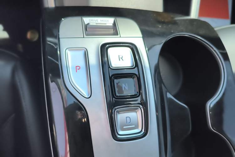 Used Hyundai Tucson 2021 Tucson L 1.5T DCT GLX Elite Edition Gear Lever