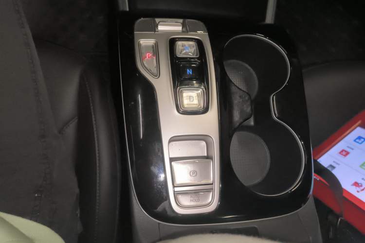 Used Hyundai Tucson 2021 Tucson L 1.5T DCT GLX Elite Edition Gear Lever
