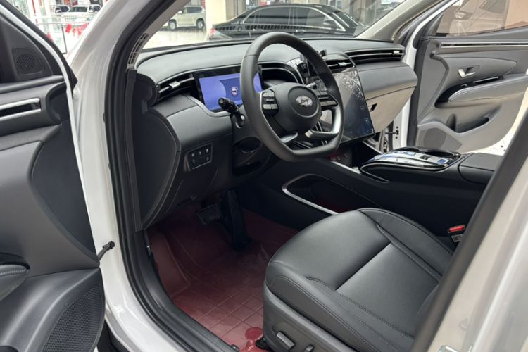 Used Hyundai Tucson 2021 Tucson L 1.5T DCT Luxury Prestige Edition Interior 2