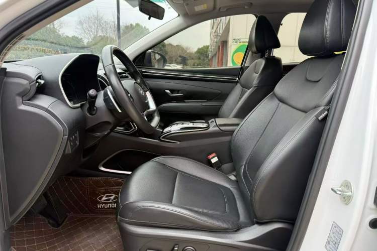 Used Hyundai Tucson 2021 Tucson L 1.5T DCT GLX Elite Edition Interior 3