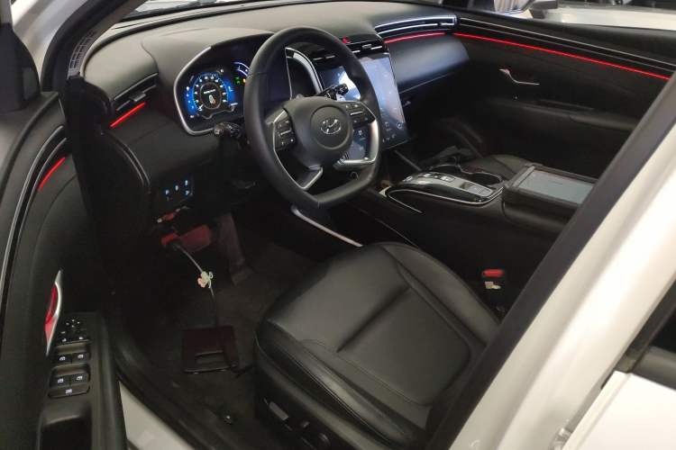 Used Hyundai Tucson 2021 Tucson L 1.5T DCT GLX Elite Edition Interior 3