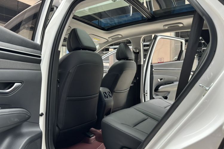 Used Hyundai Tucson 2021 Tucson L 1.5T DCT Luxury Prestige Edition Interior 3