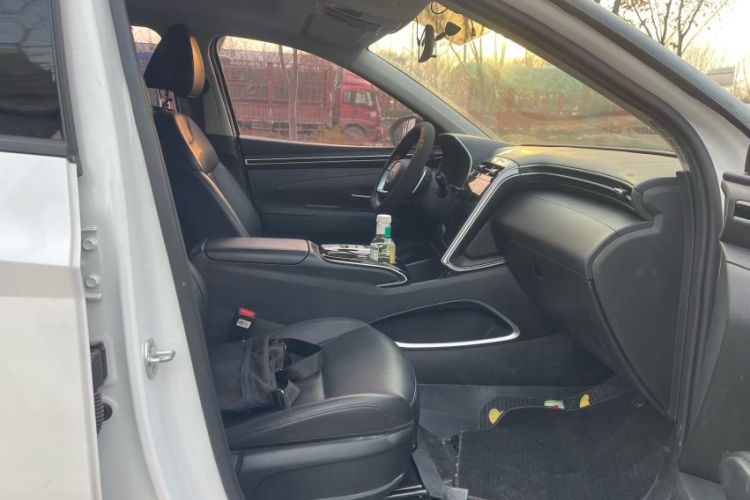 Used Hyundai Tucson 2021 Tucson L 1.5T DCT GLX Elite Edition Interior 3