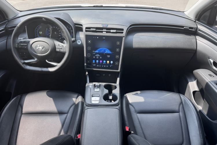 Used Hyundai Tucson 2021 Tucson L 1.5T DCT GLX Elite Edition Interior 4