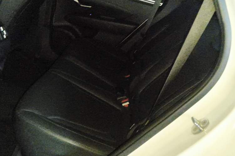 Used Hyundai Tucson 2021 Tucson L 1.5T DCT GLX Elite Edition Interior 4