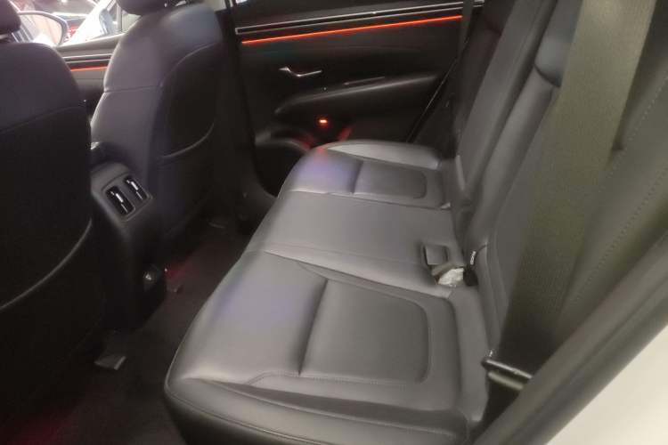 Used Hyundai Tucson 2021 Tucson L 1.5T DCT GLX Elite Edition Interior 4