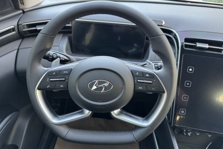 Used Hyundai Tucson 2021 Tucson L 1.5T DCT Luxury Prestige Edition Interior 8