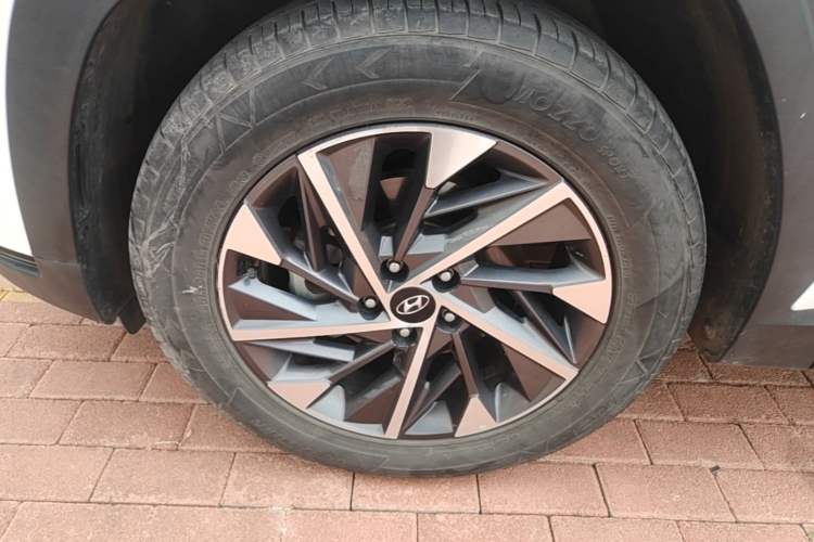 Used Hyundai Tucson 2021 Tucson L 1.5T DCT GLX Elite Edition Left Front Wheel Hub