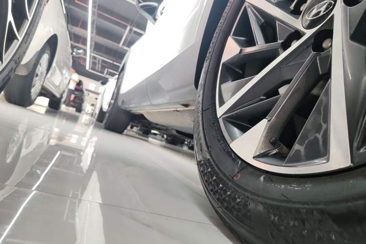 Used Hyundai Tucson 2021 Tucson L 1.5T DCT GLX Elite Edition Left Side Sill