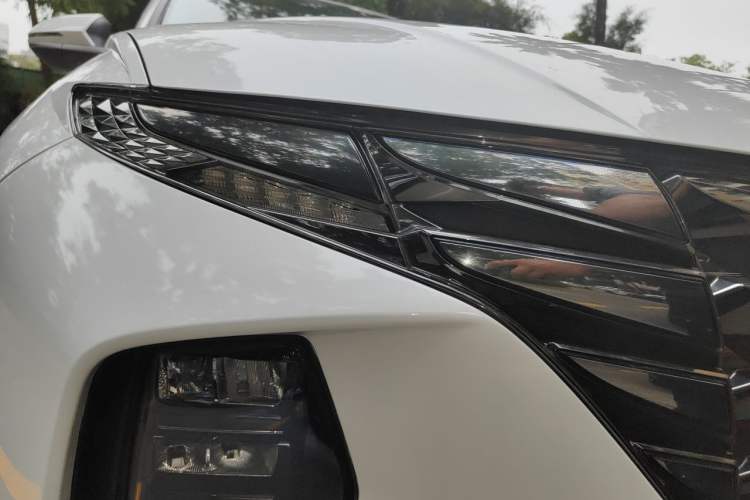 Used Hyundai Tucson 2021 Tucson L 1.5T DCT GLX Elite Edition Right Front Headlight