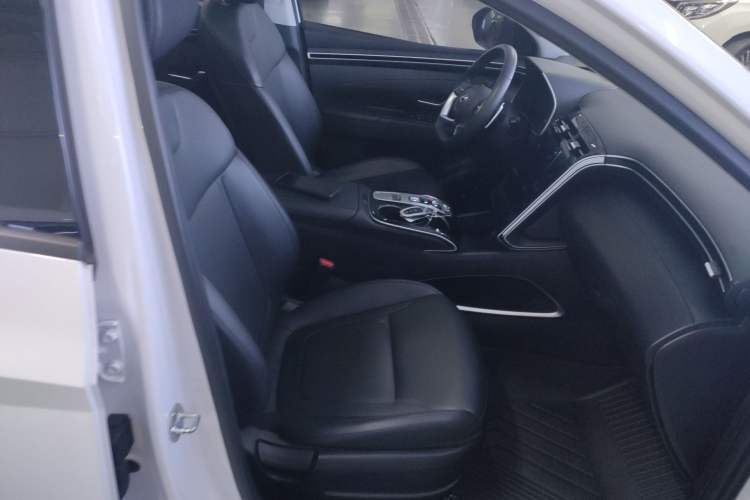 Used Hyundai Tucson 2021 Tucson L 1.5T DCT GLX Elite Edition Right Front Seat