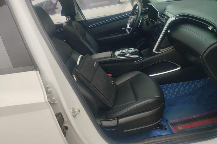 Used Hyundai Tucson 2021 Tucson L 1.5T DCT GLX Elite Edition Right Front Seat