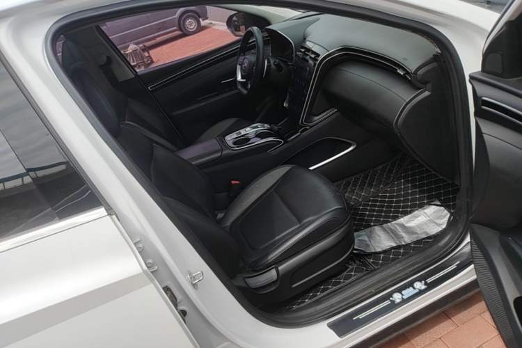 Used Hyundai Tucson 2021 Tucson L 1.5T DCT GLX Elite Edition Right Front Seat