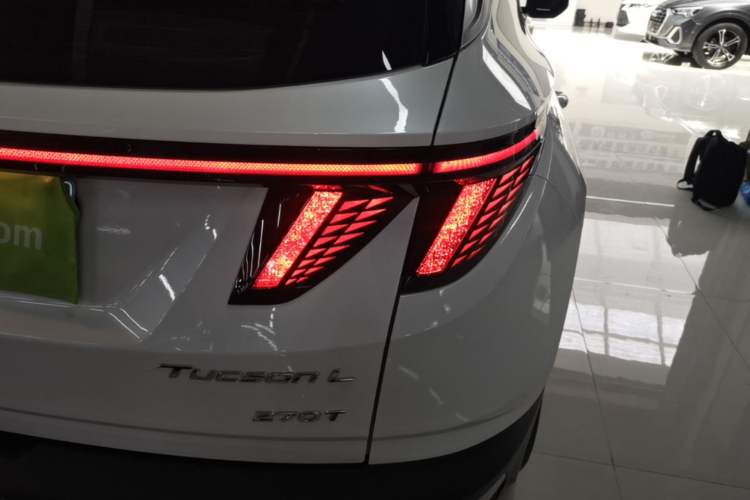 Used Hyundai Tucson 2021 Tucson L 1.5T DCT Luxury Prestige Edition Right Rear Taillight