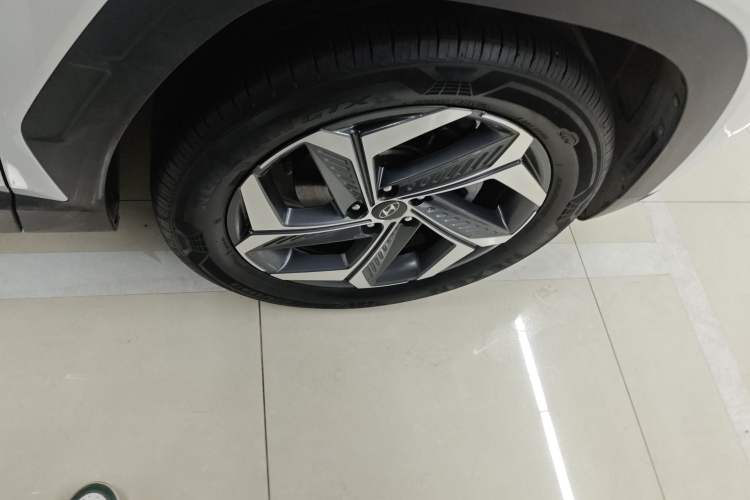 Used Hyundai Tucson 2021 Tucson L 1.5T DCT Luxury Prestige Edition Right Rear Wheel Hub