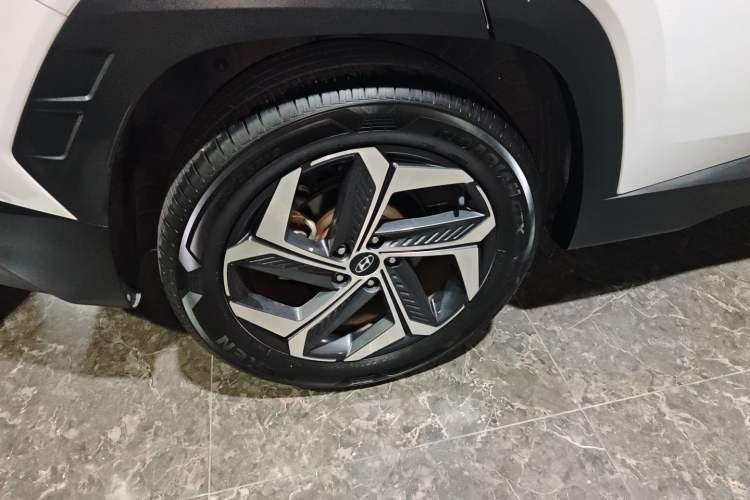 Used Hyundai Tucson 2021 Tucson L 1.5T DCT Luxury Prestige Edition Right Rear Wheel Hub