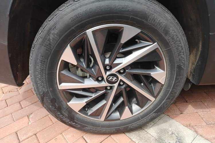 Used Hyundai Tucson 2021 Tucson L 1.5T DCT GLX Elite Edition Right Rear Wheel Hub