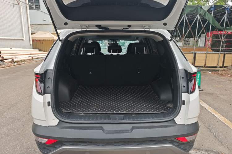 Used Hyundai Tucson 2021 Tucson L 1.5T DCT GLX Elite Edition Trunk