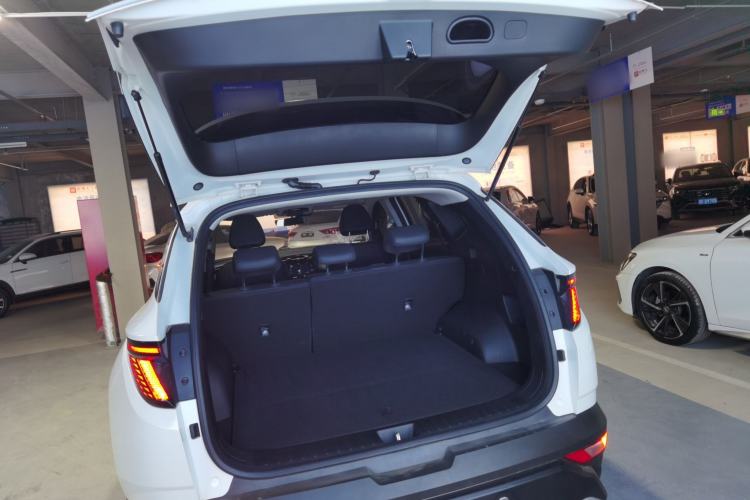 Used Hyundai Tucson 2021 Tucson L 1.5T DCT Luxury Prestige Edition Trunk