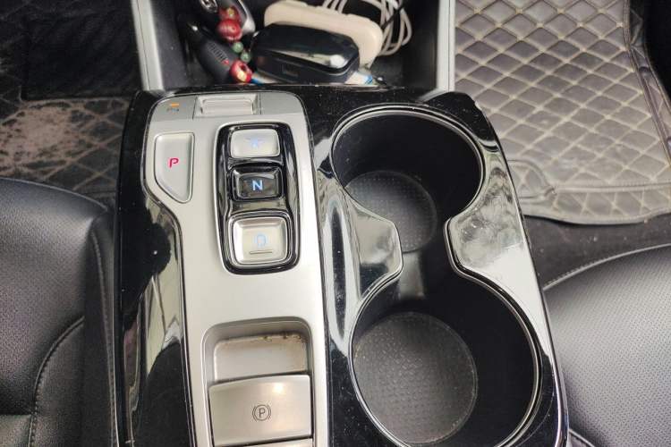 Used Hyundai Tucson 2022 Tucson L 1.5T DCT LUX Prestige Edition N Line Gear Lever