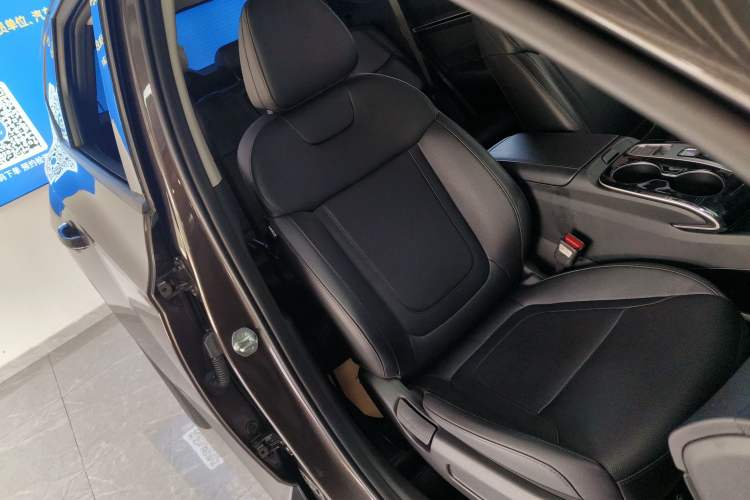 Used Hyundai Tucson 2022 Tucson L 1.5T DCT LUX Prestige Edition N Line Right Front Seat