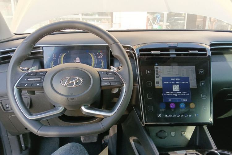 Used Hyundai Tucson 2022 Tucson L 1.5T DCT LUX Prestige Edition N Line Center Console